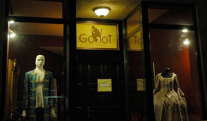 Fotografie Godot Cafe-Teatru din galeria Locație