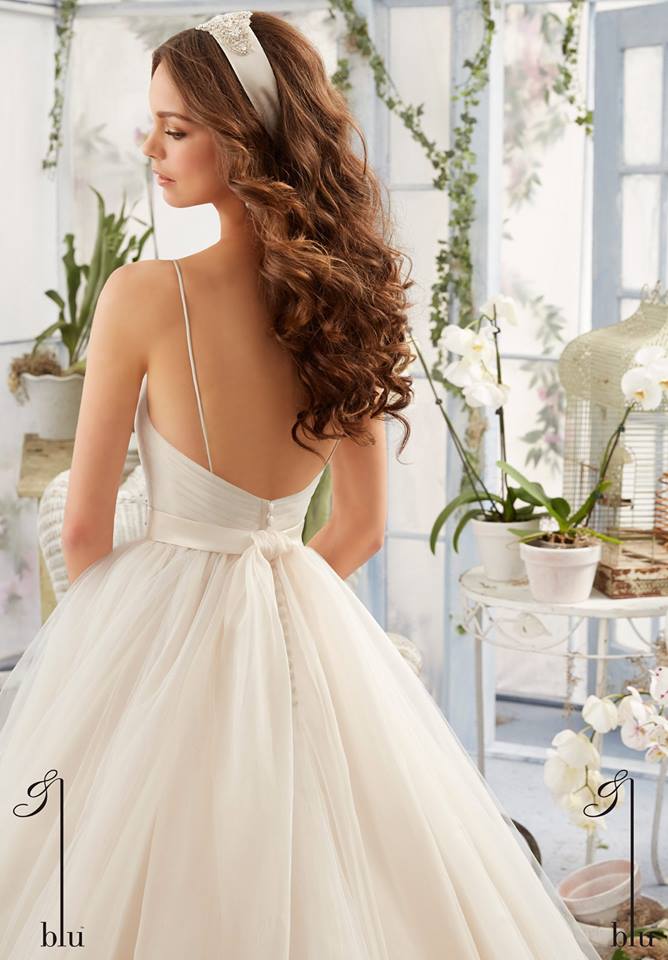 Fotografie Salon Angelo din galeria Mori Lee Blu 2016 Spring-Summer