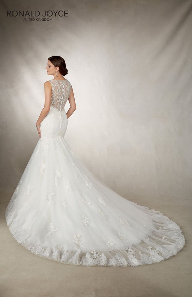 Fotografie Avangarde Brides din galeria Ronald Joyce