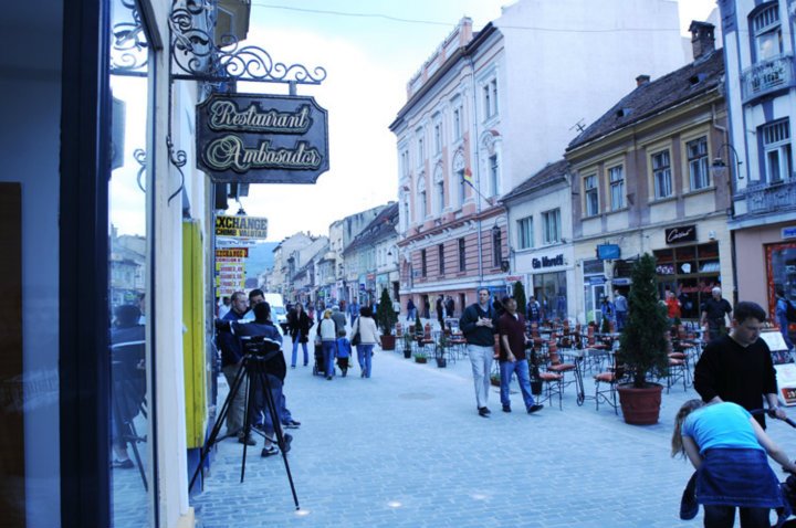 Fotografie Ambasador din galeria Locație